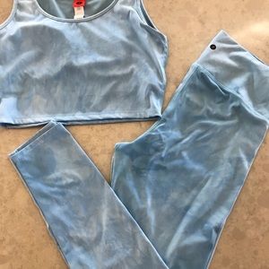 Live Electric Yoga Set